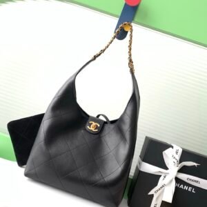 Chanel 25P Hobo Underarm Bag Hippie Bag